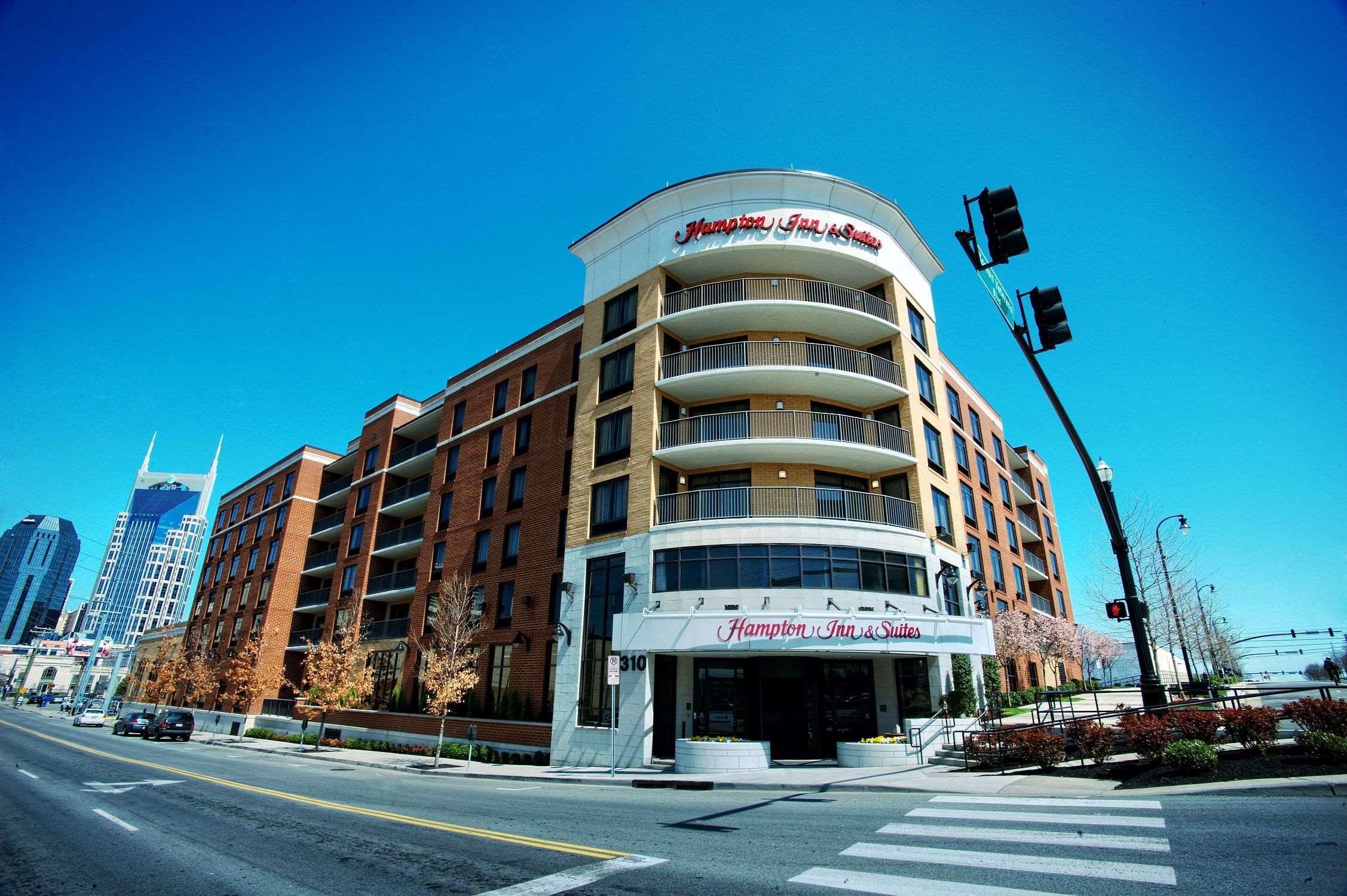 Hampton Inn & Suites Nashville-Downtown Екстериор снимка