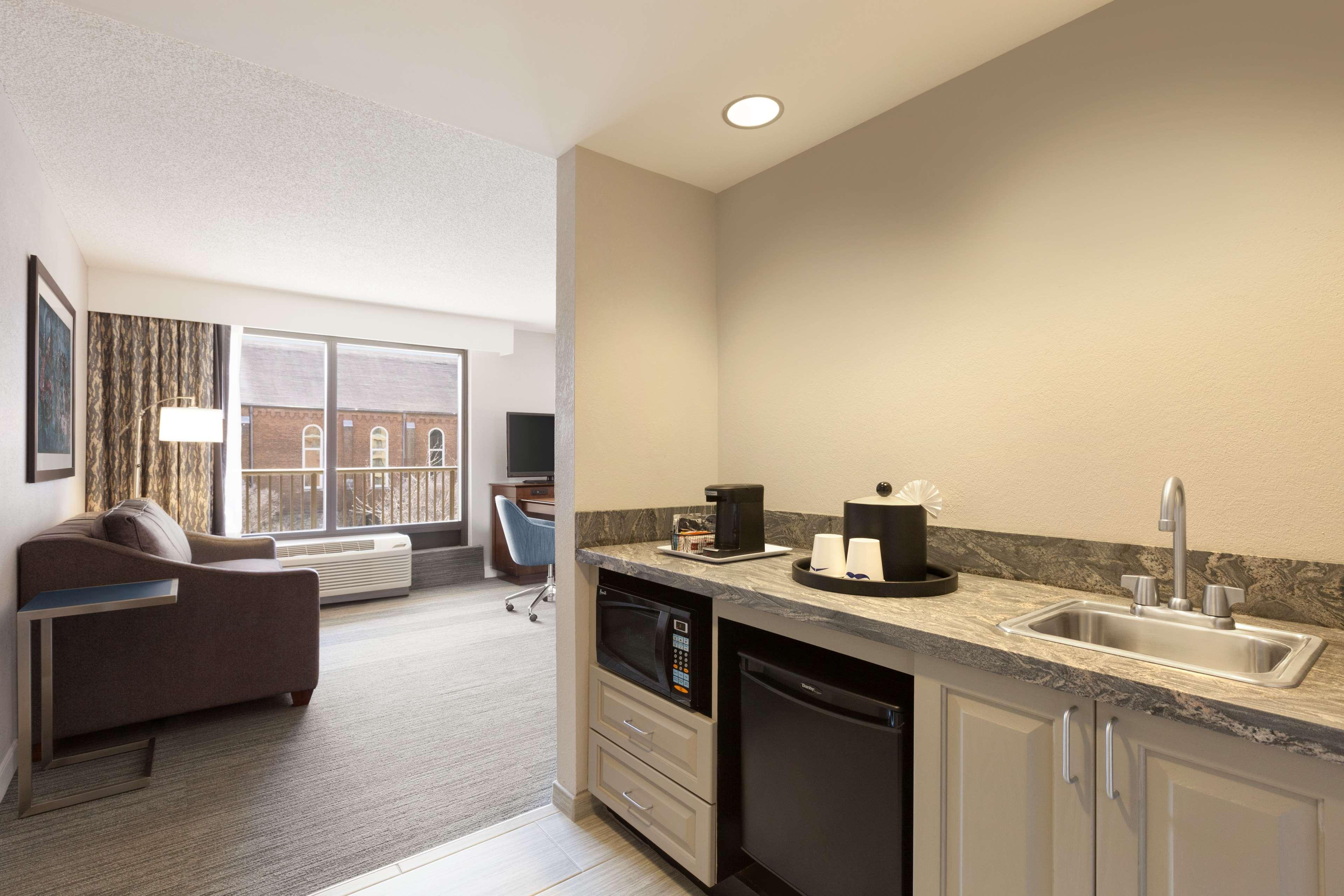 Hampton Inn & Suites Nashville-Downtown Екстериор снимка