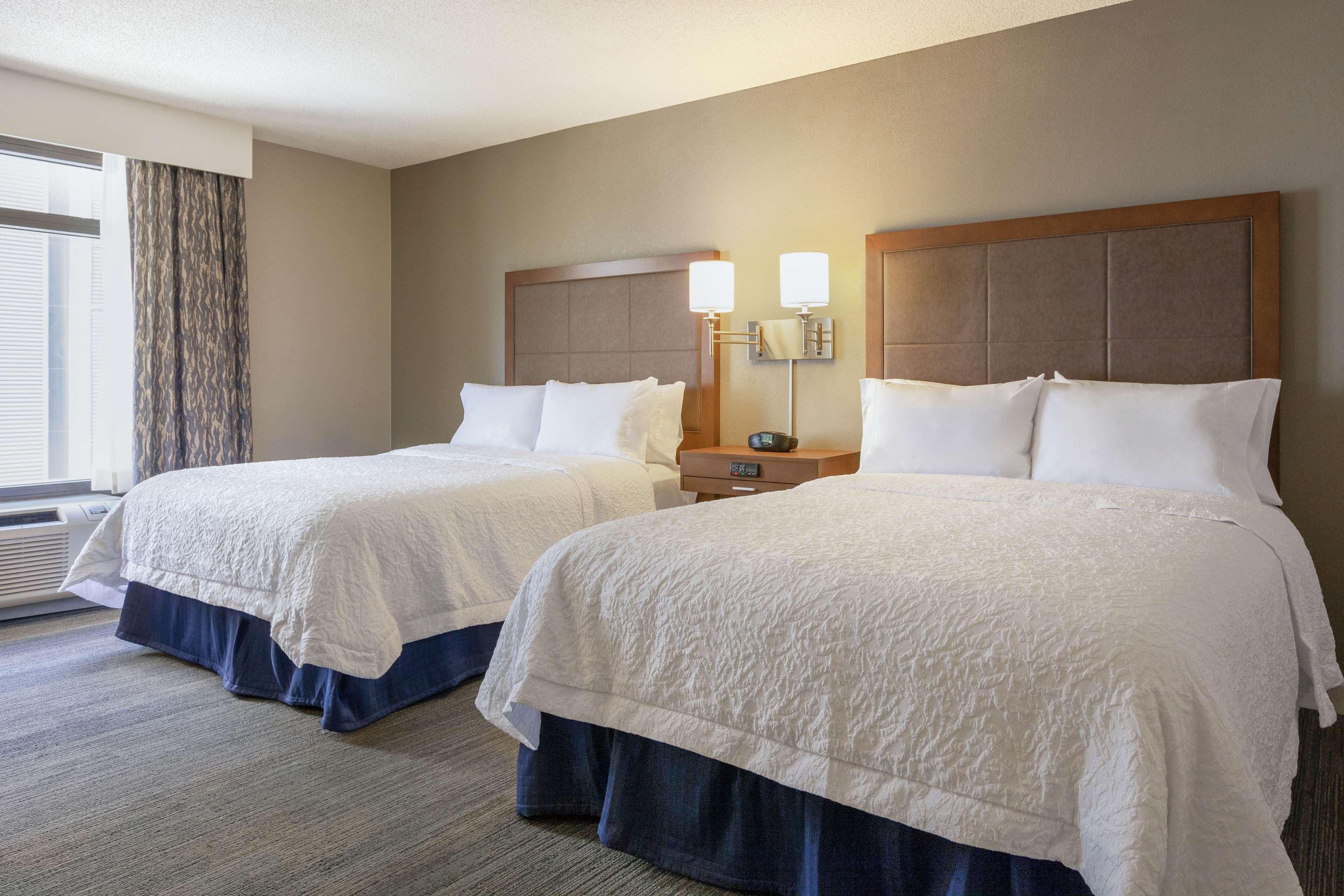 Hampton Inn & Suites Nashville-Downtown Екстериор снимка