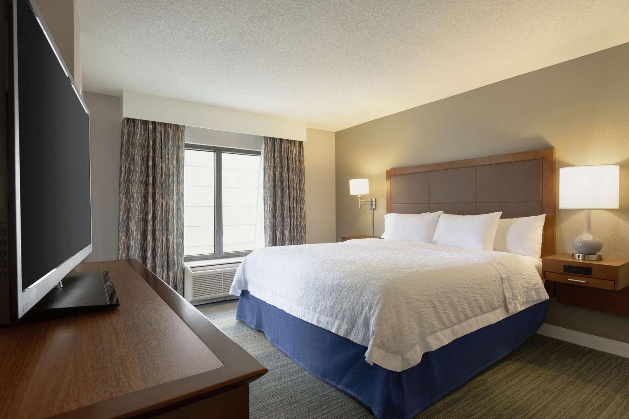 Hampton Inn & Suites Nashville-Downtown Екстериор снимка