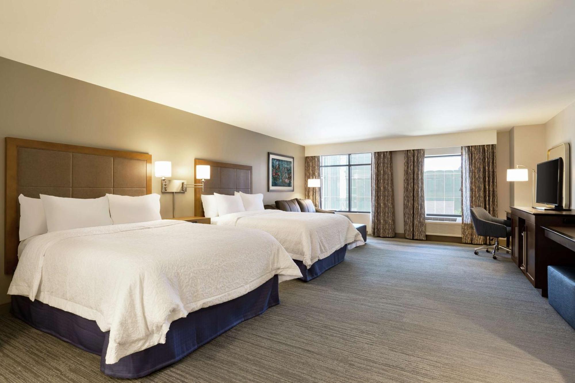 Hampton Inn & Suites Nashville-Downtown Екстериор снимка