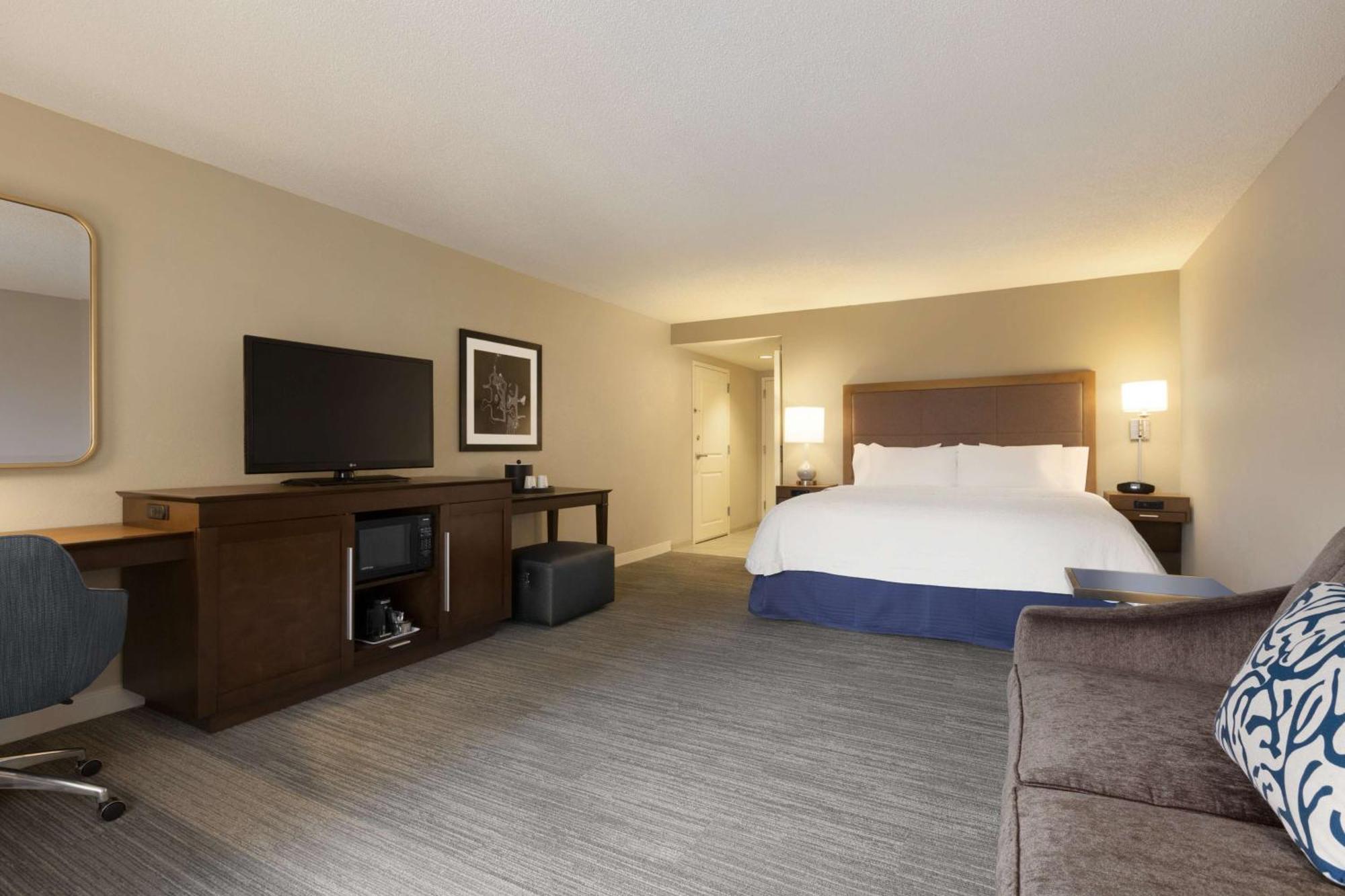 Hampton Inn & Suites Nashville-Downtown Екстериор снимка
