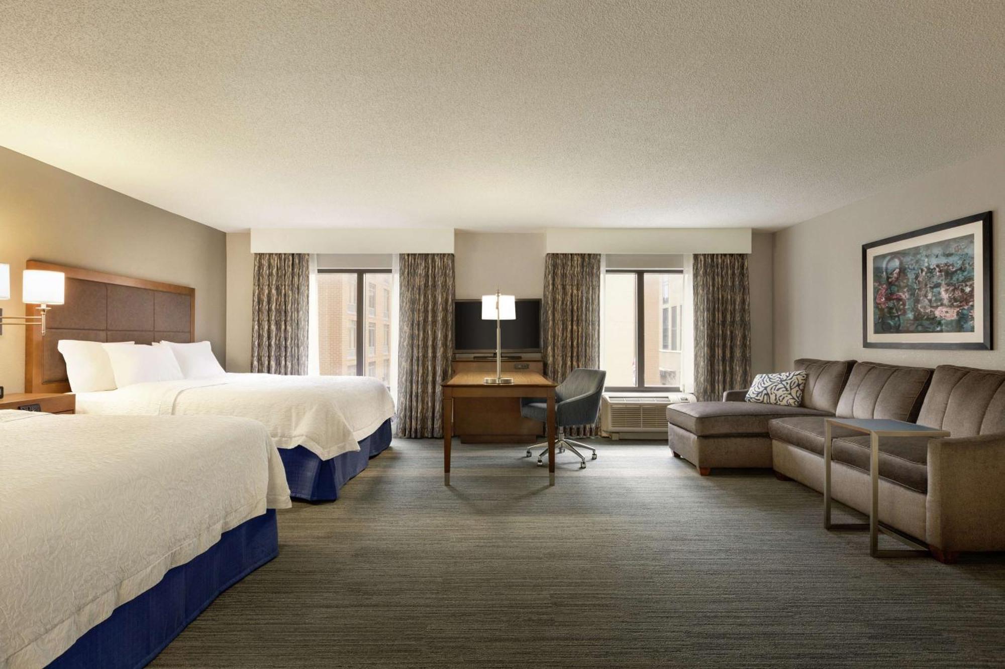 Hampton Inn & Suites Nashville-Downtown Екстериор снимка