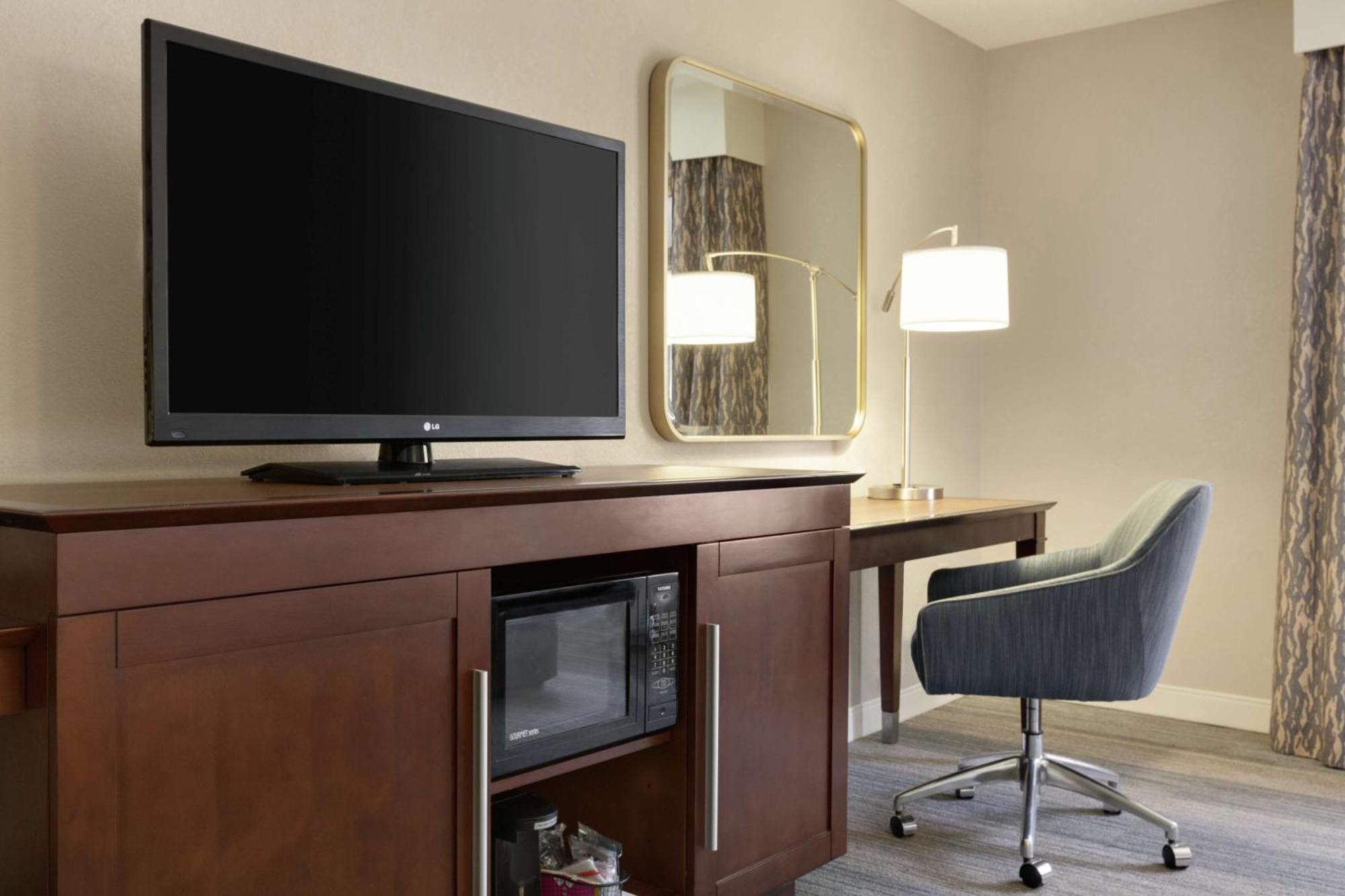 Hampton Inn & Suites Nashville-Downtown Екстериор снимка
