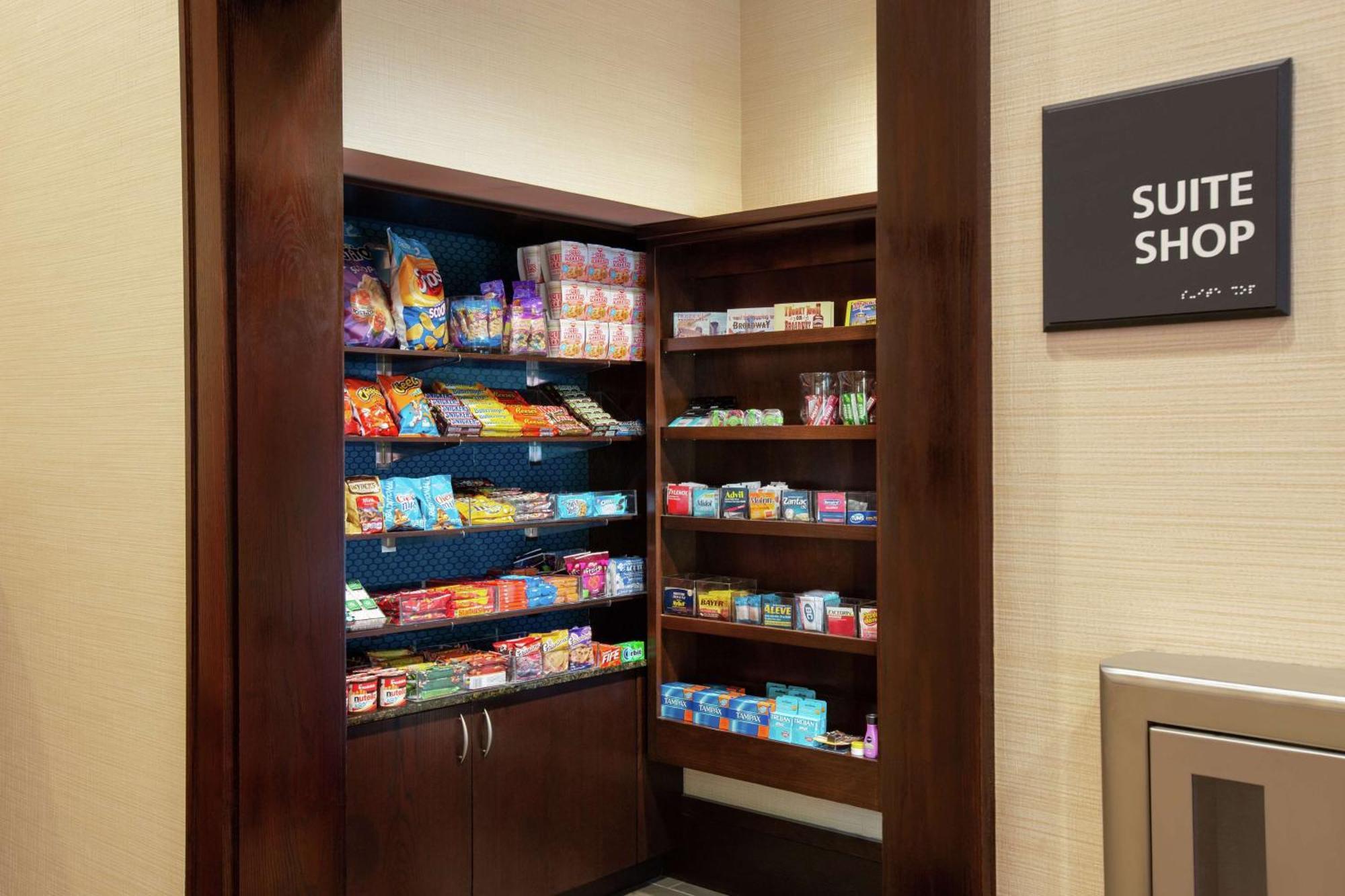 Hampton Inn & Suites Nashville-Downtown Екстериор снимка