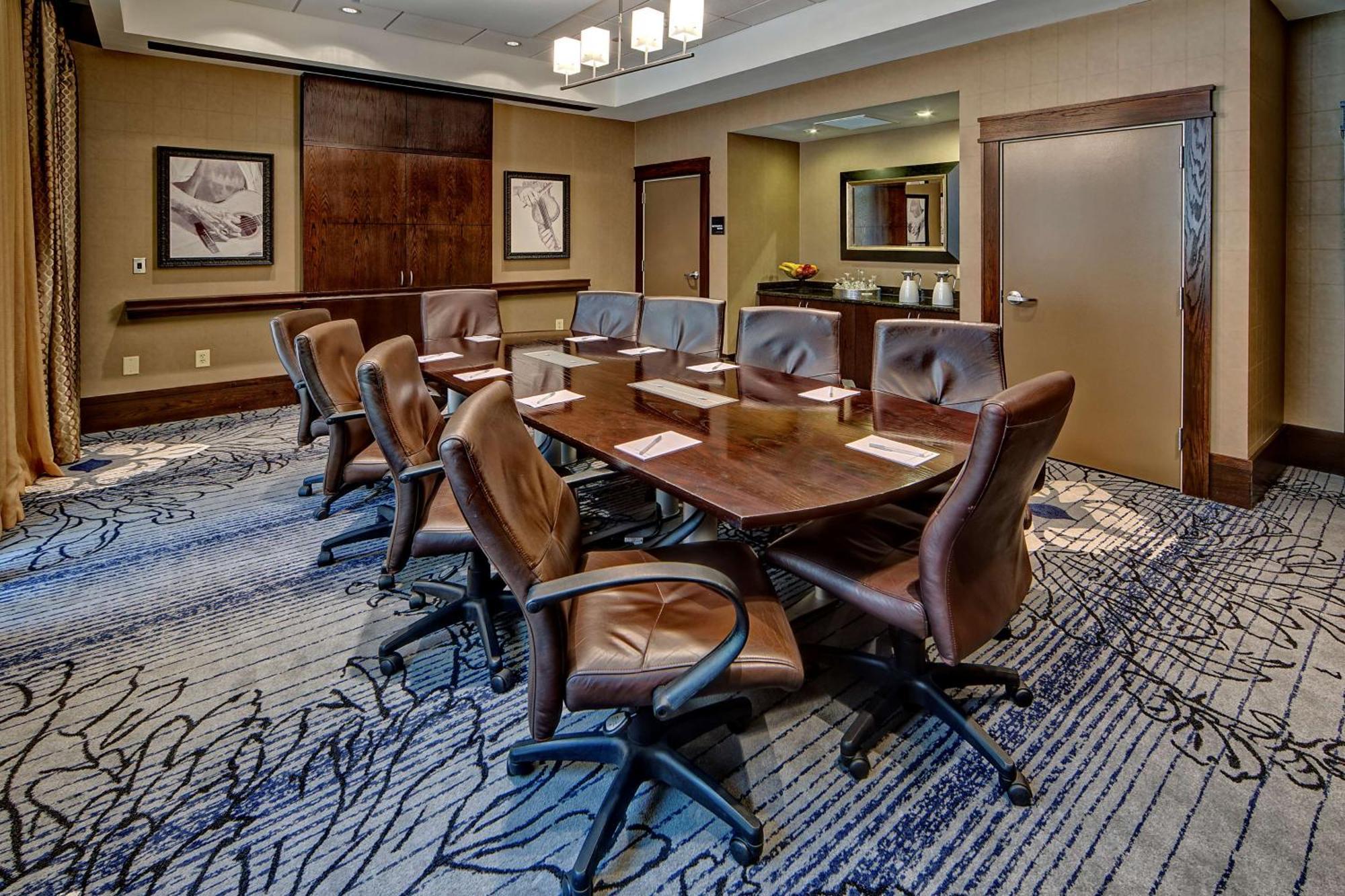 Hampton Inn & Suites Nashville-Downtown Екстериор снимка