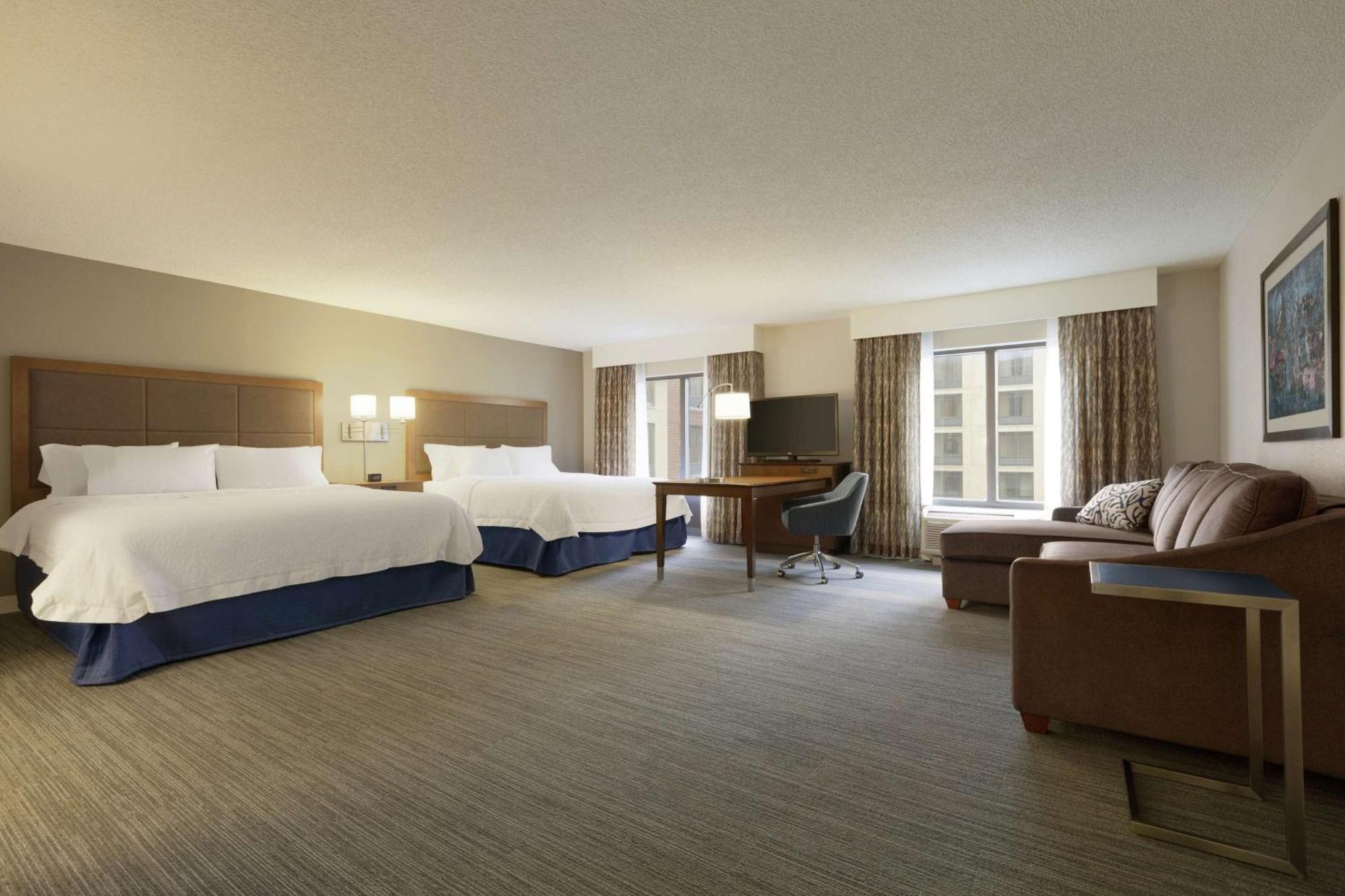 Hampton Inn & Suites Nashville-Downtown Екстериор снимка